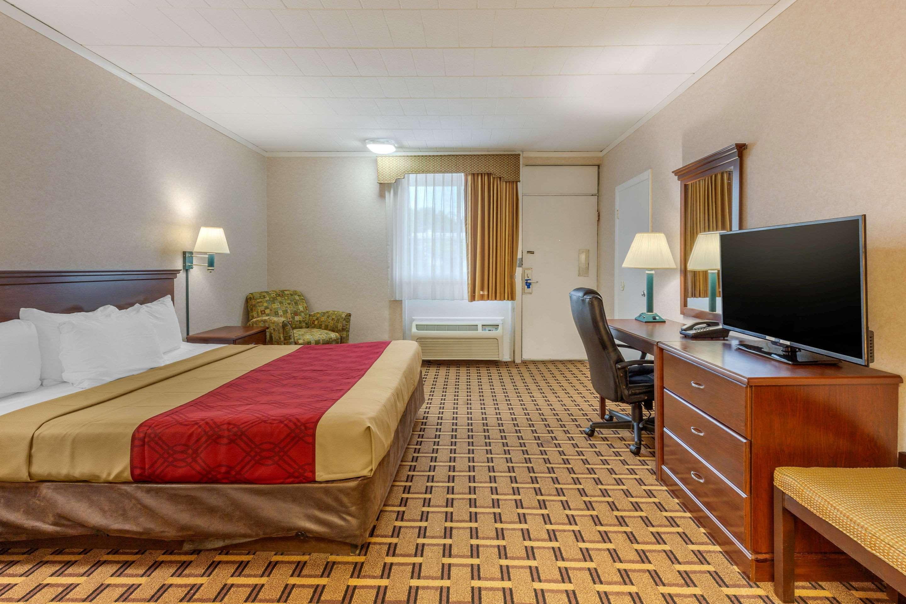 Rodeway Inn Mystic Eksteriør bilde