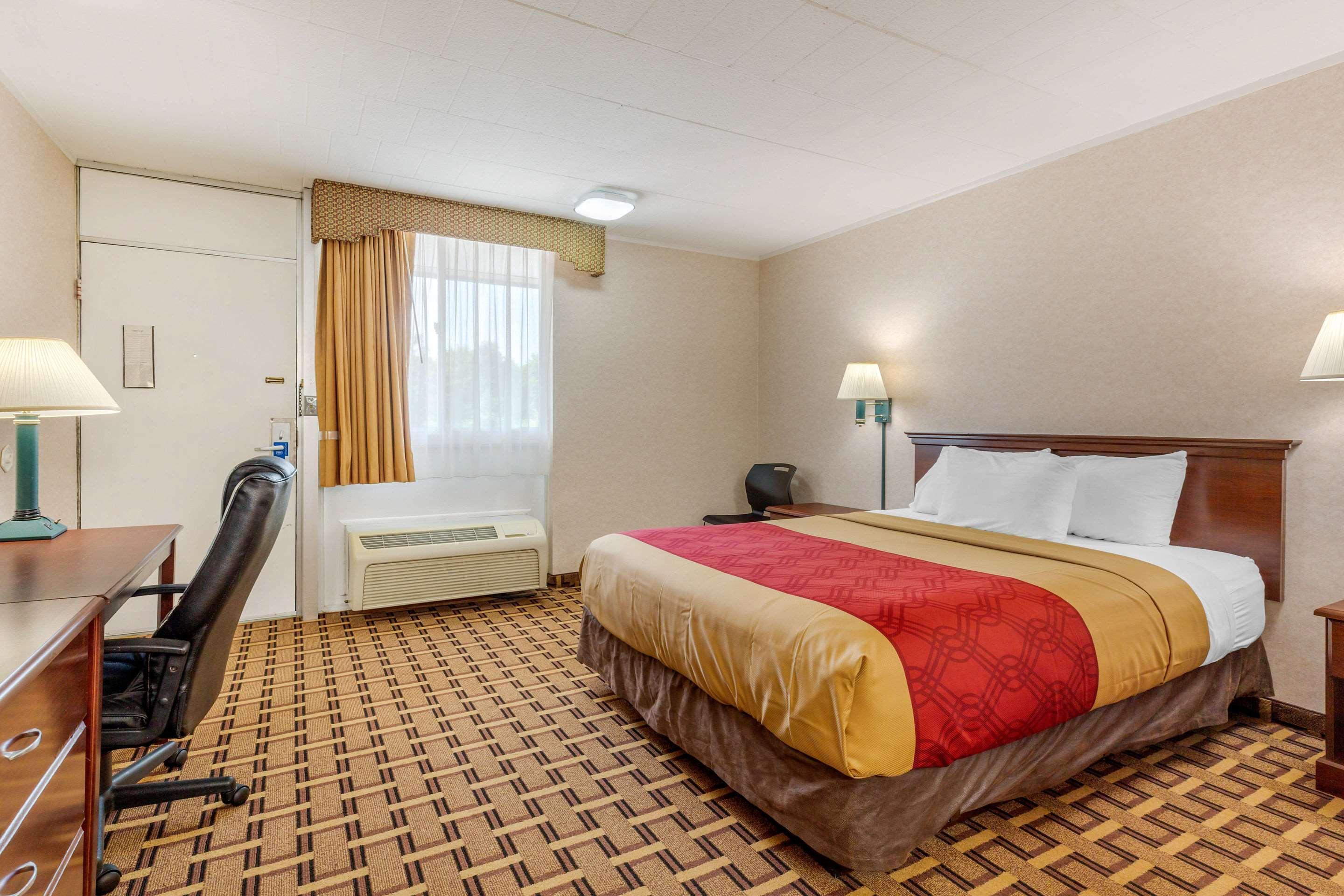 Rodeway Inn Mystic Eksteriør bilde