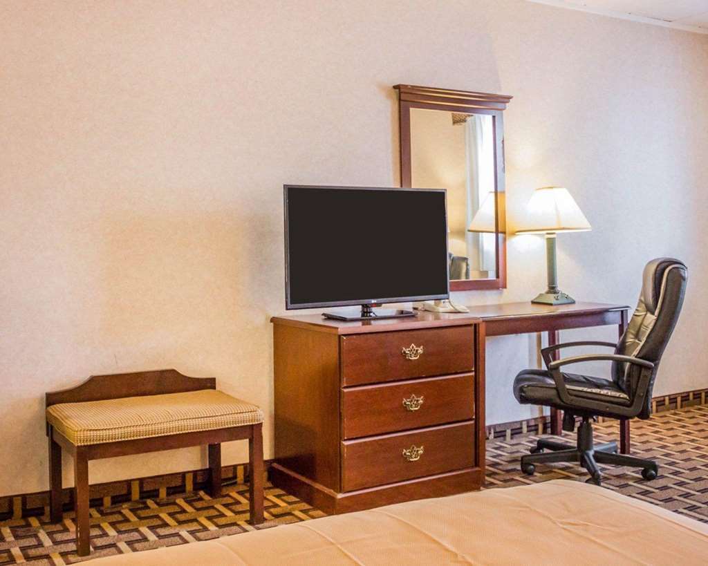 Rodeway Inn Mystic Rom bilde