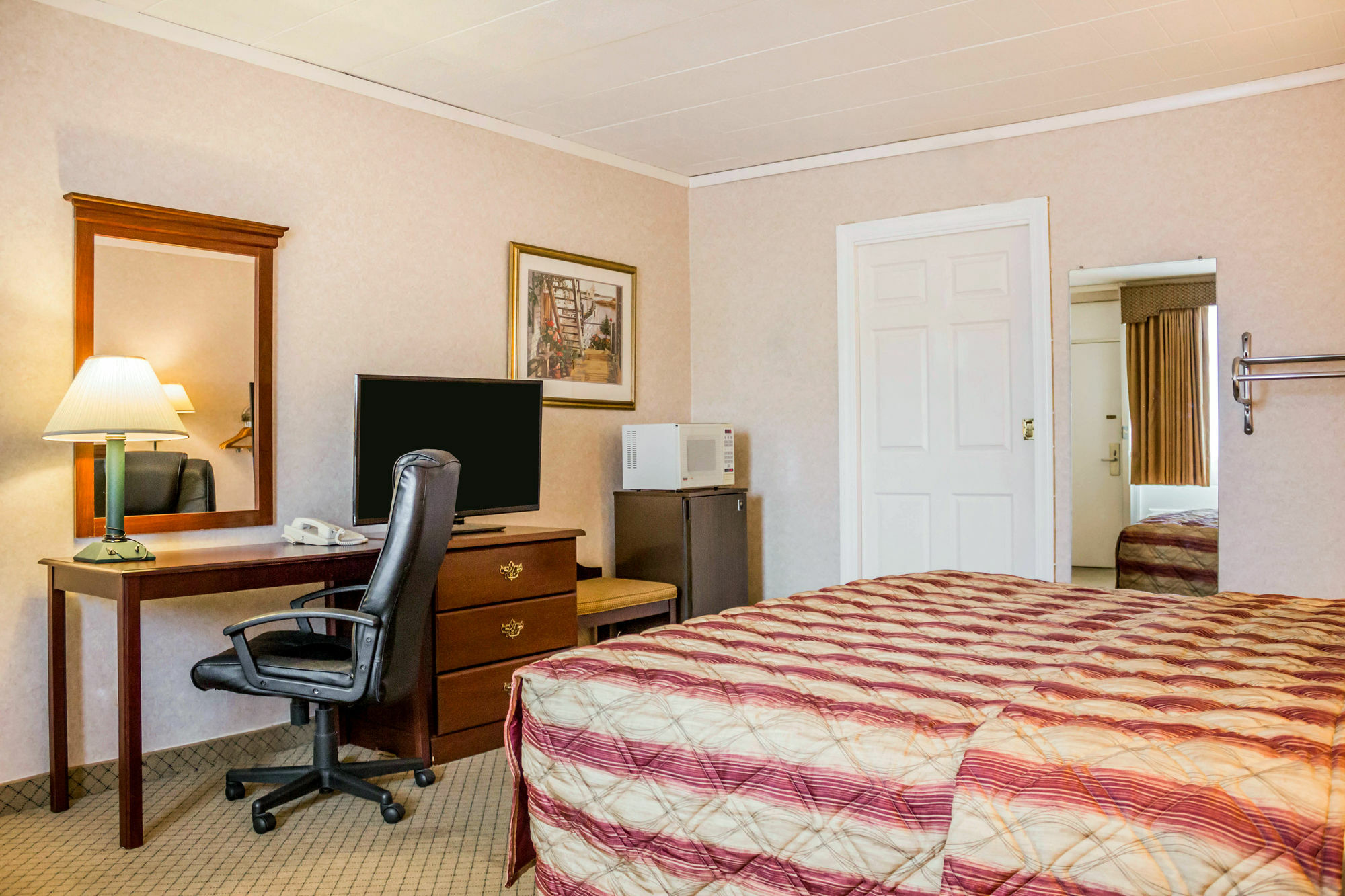 Rodeway Inn Mystic Eksteriør bilde